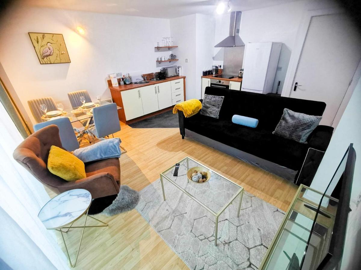 Lovely 2-Bedroom Apartment, Free Parking Mánchester Exterior foto