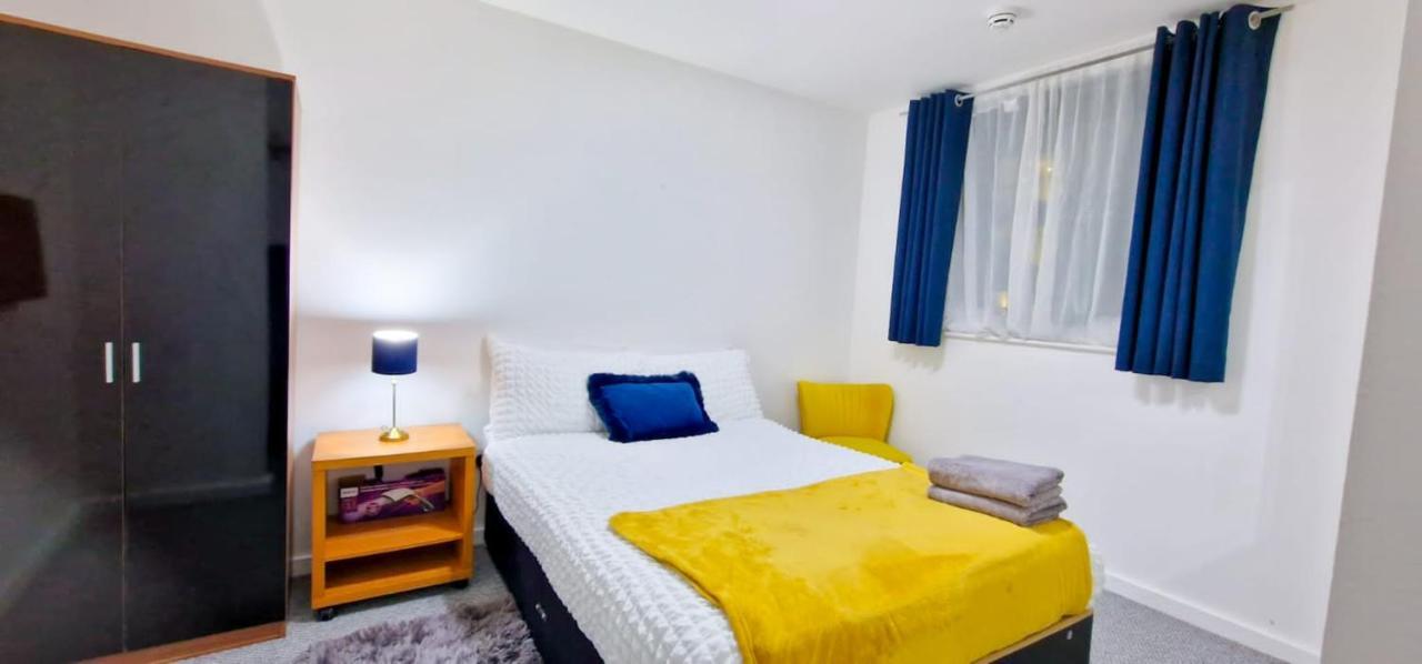 Lovely 2-Bedroom Apartment, Free Parking Mánchester Exterior foto